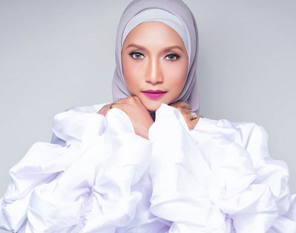 Instagram @iamzianazain Tidak halang suami bertemu anak.